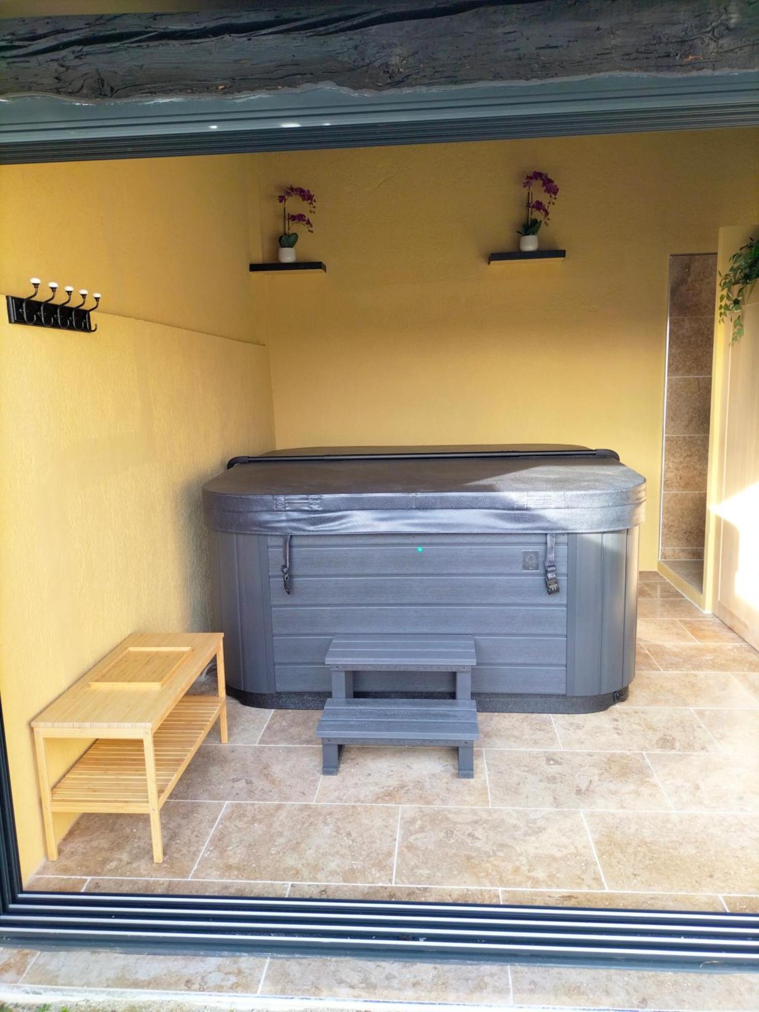 Molleges Maison Provencale Spa Sauna Piscine מראה חיצוני תמונה